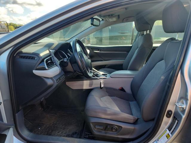 4T1R11BK9NU069872 - 2022 TOYOTA CAMRY LE SILVER photo 7