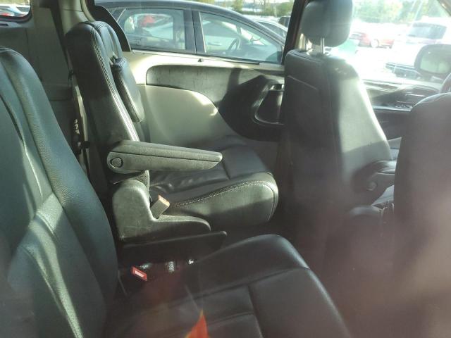 2C4RC1CG1DR535394 - 2013 CHRYSLER TOWN & COU TOURING L RED photo 11