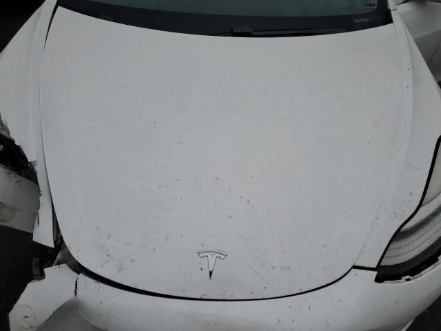 5YJ3E1EA6JF051012 - 2018 TESLA MODEL 3 白色 照片 11