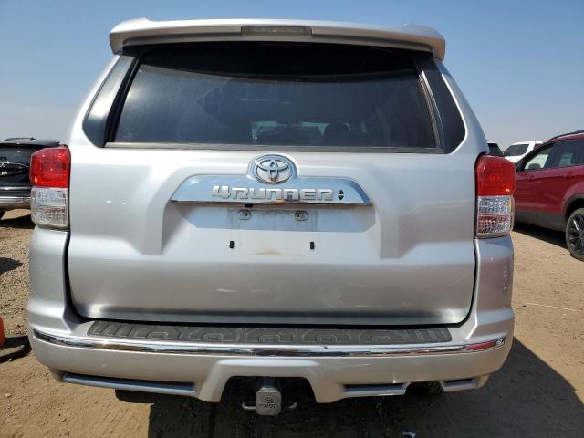 JTEBU5JR7B5051004 - 2011 TOYOTA 4RUNNER SR5 SILVER photo 6