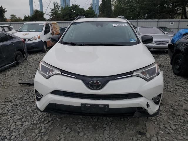 JTMBFREV5JJ200125 - 2018 TOYOTA RAV4 LE თეთრი ფოტო 5