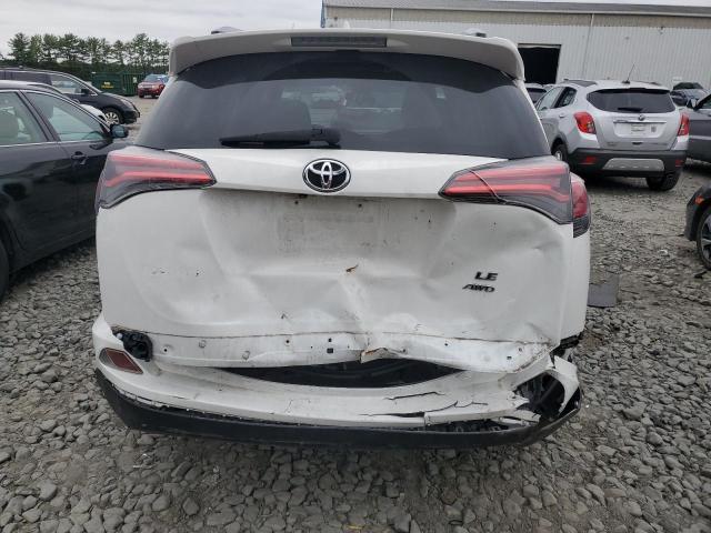 JTMBFREV5JJ200125 - 2018 TOYOTA RAV4 LE თეთრი ფოტო 6