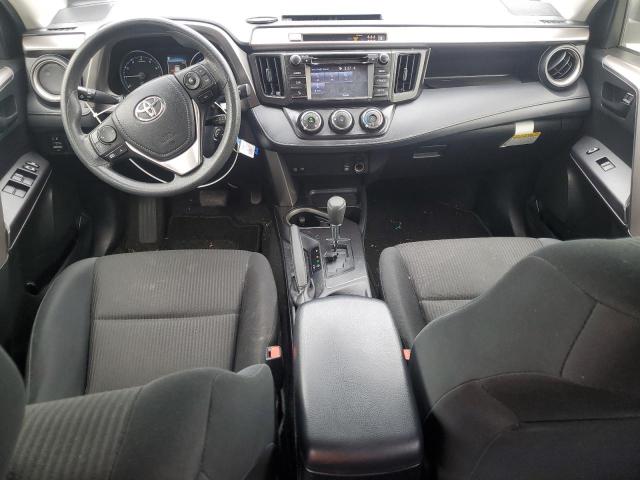 JTMBFREV5JJ200125 - 2018 TOYOTA RAV4 LE თეთრი ფოტო 8