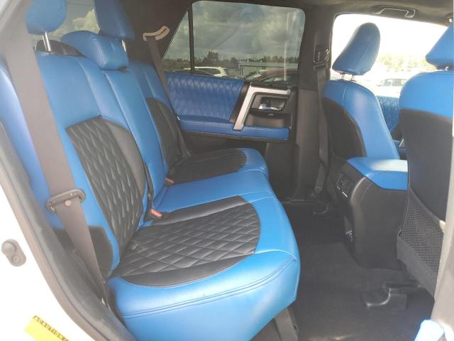 JTENU5JR2M5949543 - 2021 TOYOTA 4RUNNER SR5/SR5 PREMIUM WHITE photo 11