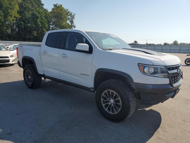1GCGTEEN9J1107499 - 2018 CHEVROLET COLORADO ZR2 WHITE photo 4