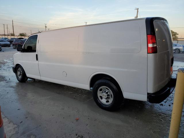 1GCZGHFG7H1230694 - 2017 CHEVROLET EXPRESS G3 WHITE photo 2