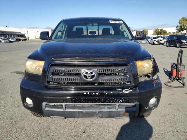 5TFRY5F15BX106886 - 2011 TOYOTA TUNDRA DOUBLE CAB SR5 BLACK photo 5