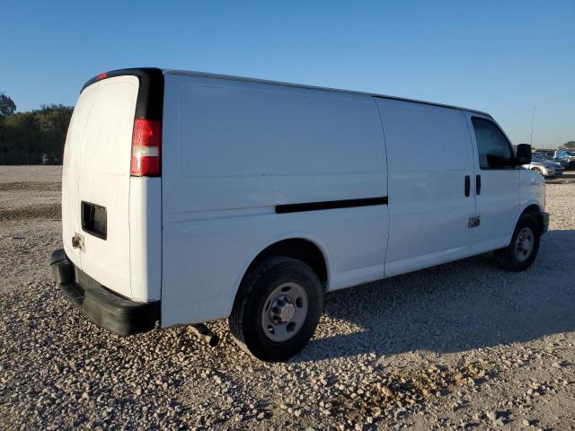 1GCZGUCG8F1247563 - 2015 CHEVROLET EXPRESS G3 WHITE photo 3