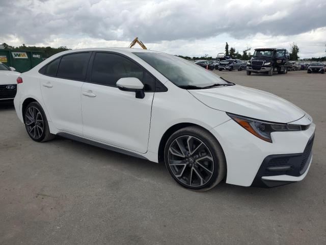 JTDS4MCE1N3508897 - 2022 TOYOTA COROLLA SE WHITE photo 4