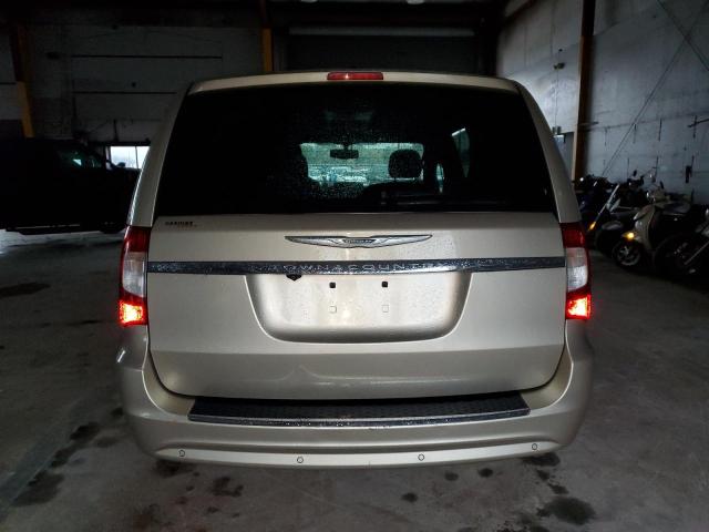 2C4RC1CG9DR647442 - 2013 CHRYSLER TOWN & COU TOURING L GOLD photo 6