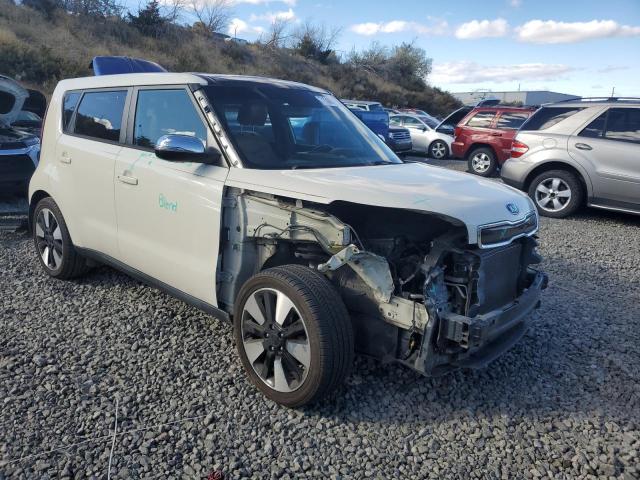 KNDJX3A5XF7192622 - 2015 KIA SOUL ! WHITE photo 4