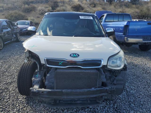 KNDJX3A5XF7192622 - 2015 KIA SOUL ! WHITE photo 5