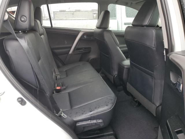 2T3YFREVXHW315809 - 2017 TOYOTA RAV4 LIMITED 白色 照片 11