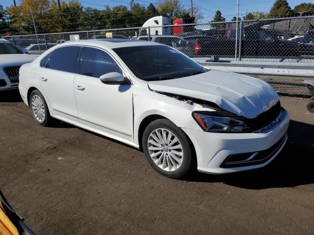 1VWBT7A35HC022309 - 2017 VOLKSWAGEN PASSAT SE WHITE photo 4