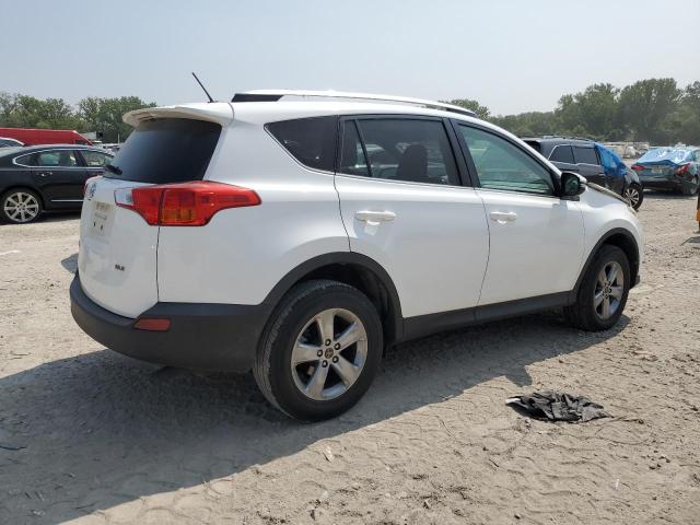 2T3WFREV0FW206134 - 2015 TOYOTA RAV4 XLE WHITE photo 3