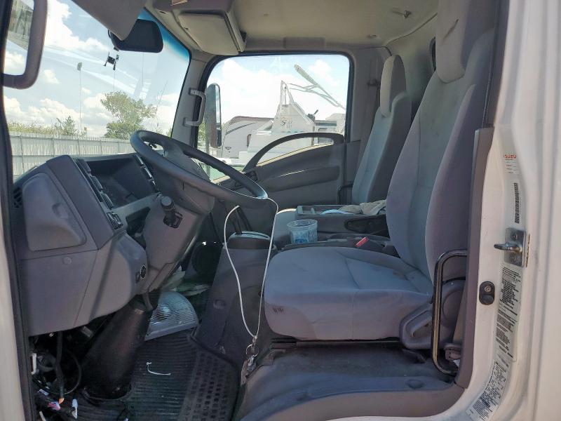 54DC4W1D4MS206286 - 2021 ISUZU NPR HD WHITE photo 7