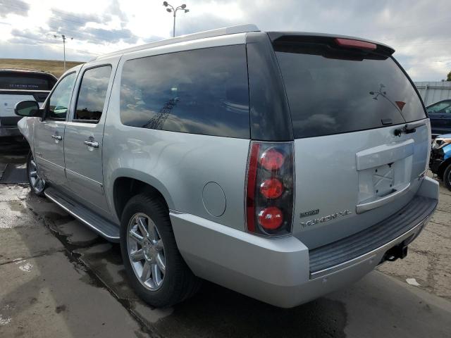 1GKS1MEF1BR370077 - 2011 GMC YUKON XL DENALI SILVER photo 2