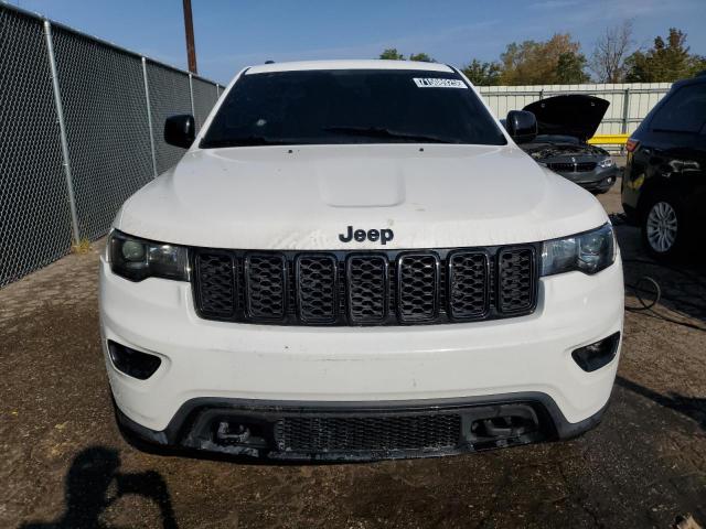 1C4RJFAG4JC352663 - 2018 JEEP GRAND CHER LAREDO WHITE photo 5