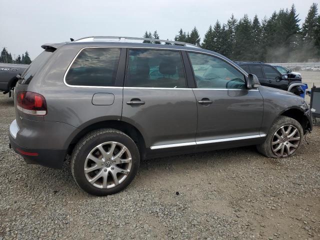 WVGBF7A93AD002327 - 2010 VOLKSWAGEN TOUAREG V6 GRAY photo 3