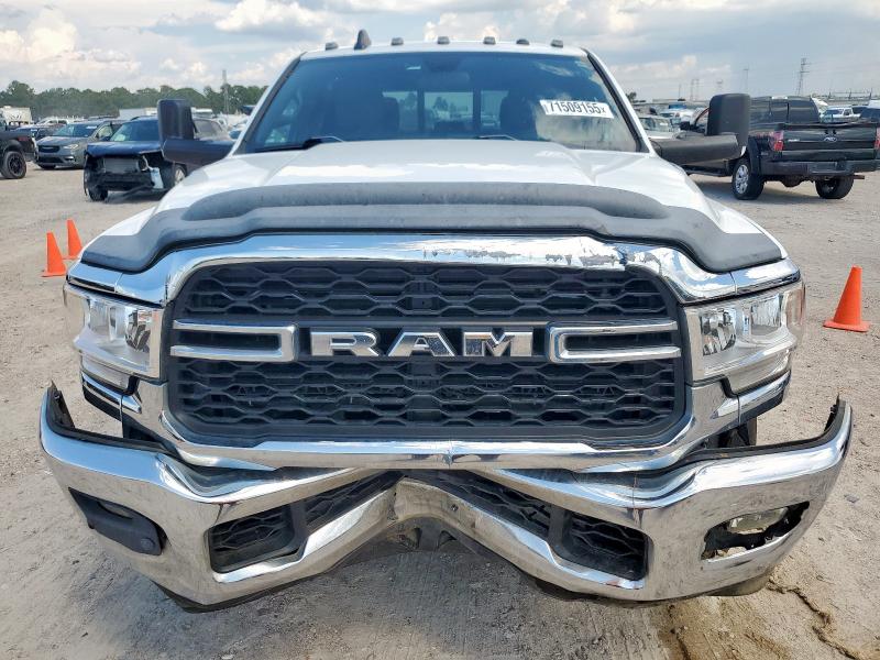 3C6UR5CJ7NG305353 - 2022 RAM 2500 TRADESMAN 白色 照片 5