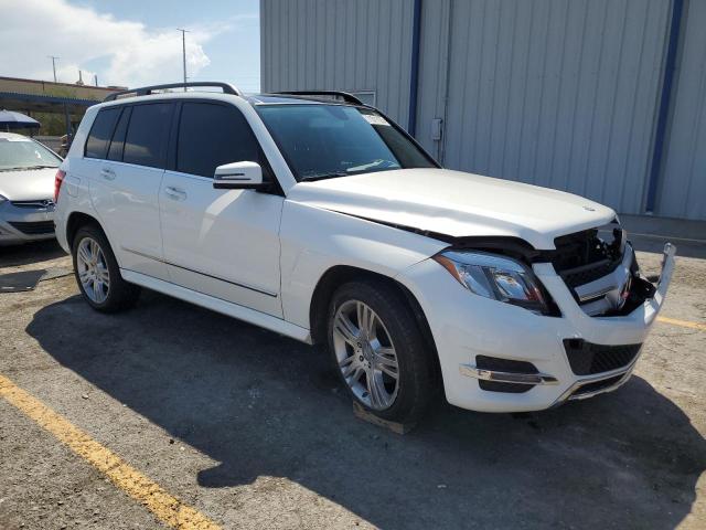WDCGG8JB1FG397737 - 2015 MERCEDES-BENZ GLK 350 4MATIC WHITE photo 4