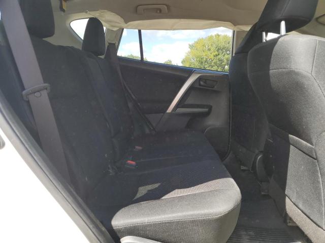 JTMBFREV1HJ163584 - 2017 TOYOTA RAV4 LE WHITE photo 11