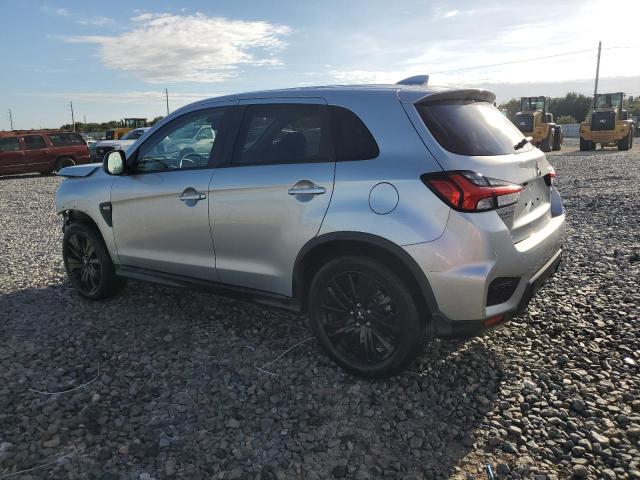 JA4APUAU2MU002446 - 2021 MITSUBISHI OUTLANDER ES SILVER photo 2