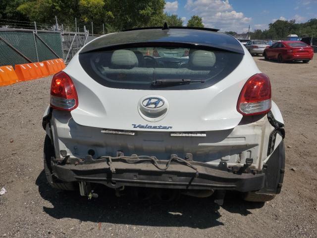 KMHTC6AD8DU086838 - 2013 HYUNDAI VELOSTER WHITE photo 6