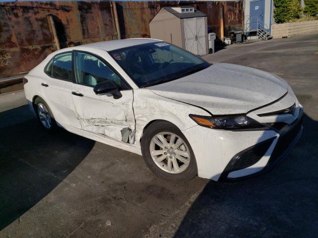 4T1G11AK7PU108566 - 2023 TOYOTA CAMRY SE NIGHT SHADE WHITE photo 4