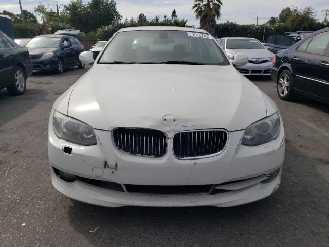 WBAKE5C58BE574167 - 2011 BMW 328I I SULEV WHITE photo 5