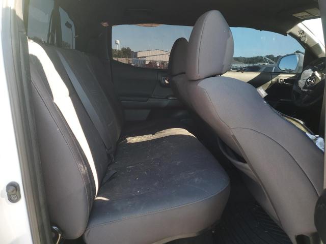 5TFCZ5AN8HX084260 - 2017 TOYOTA TACOMA DOUBLE CAB WHITE photo 10