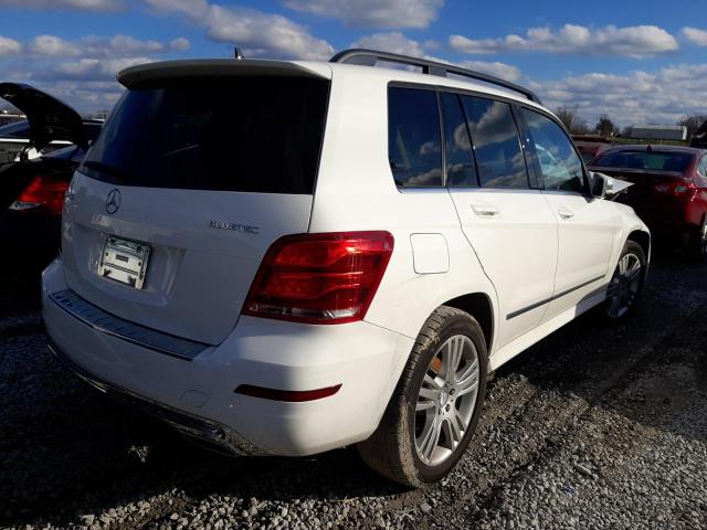 WDCGG0EB0FG372663 - 2015 MERCEDES-BENZ GLK 250 BLUETEC WHITE photo 3