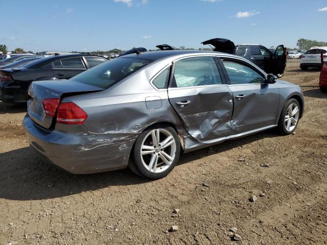 1VWBS7A35EC054692 - 2014 VOLKSWAGEN PASSAT SE GRAY photo 3