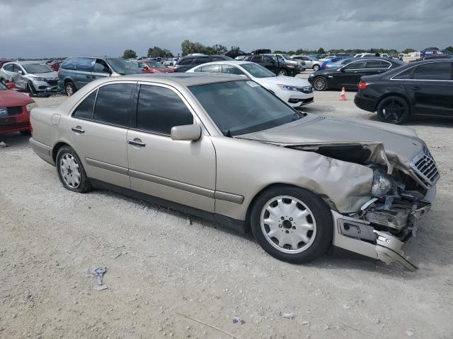 WDBJF55F3VA331071 - 1997 MERCEDES-BENZ E 320 TAN photo 4