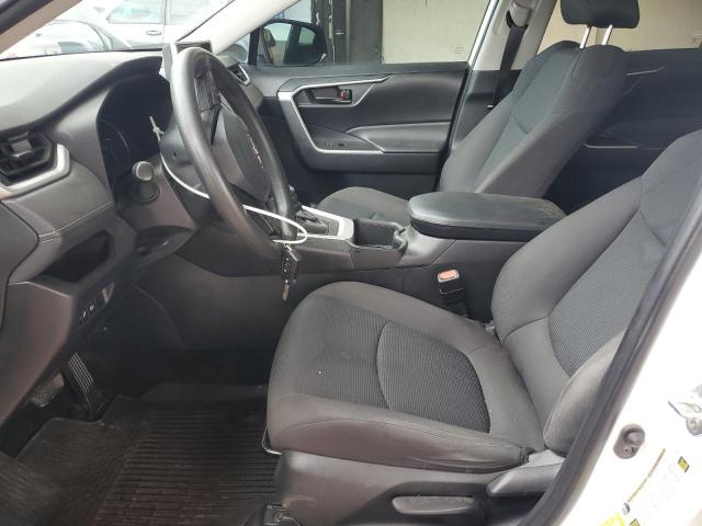 2T3H1RFV9RW306744 - 2024 TOYOTA RAV4 LE 白色 照片 7