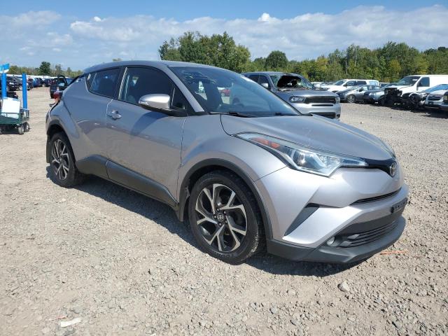 NMTKHMBX6JR029468 - 2018 TOYOTA C-HR XLE Күміс фото 4