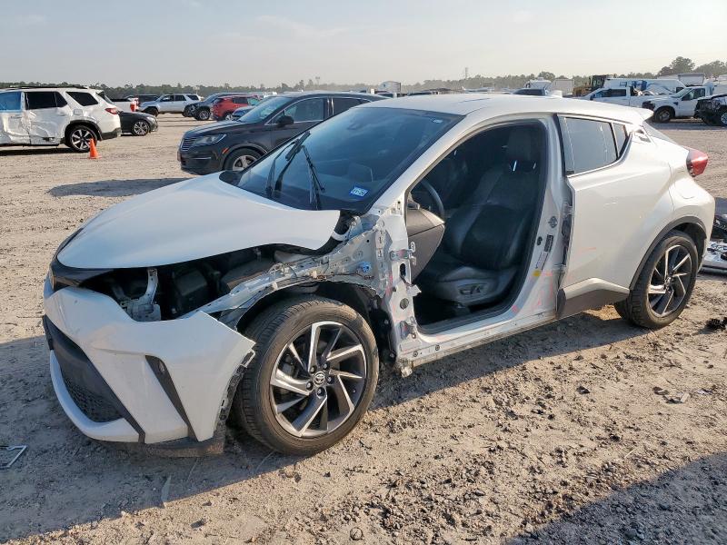 2020 TOYOTA C-HR XLE, 