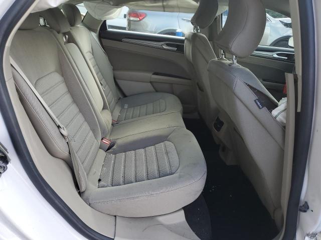 3FA6P0HD9KR285268 - 2019 FORD FUSION SE თეთრი ფოტო 10