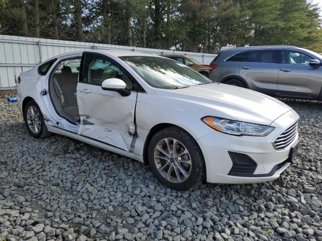 3FA6P0HD9KR285268 - 2019 FORD FUSION SE თეთრი ფოტო 4
