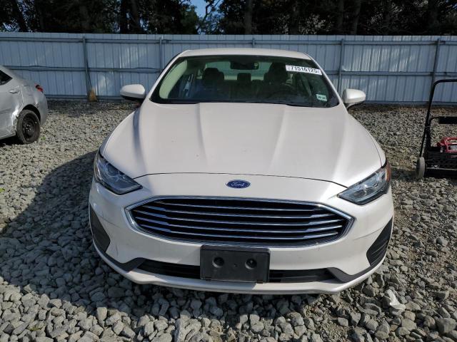 3FA6P0HD9KR285268 - 2019 FORD FUSION SE თეთრი ფოტო 5