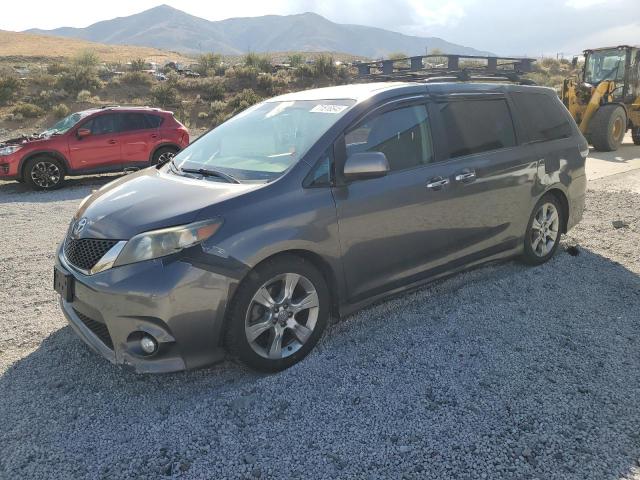 2013 TOYOTA SIENNA SPORT, 
