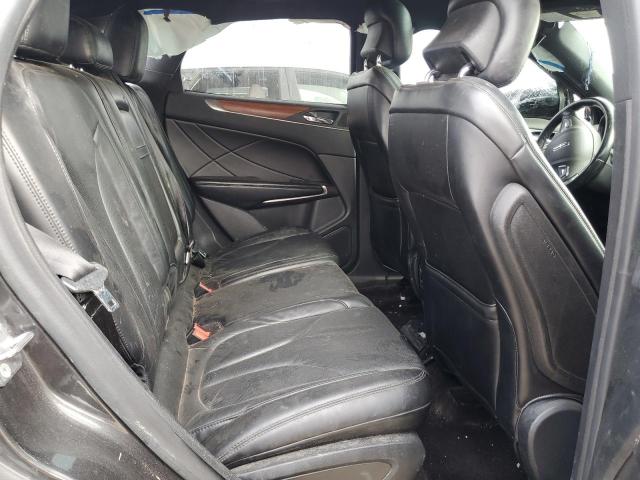 5LMCJ3D91HUL35933 - 2017 LINCOLN MKC RESERVE GRAY photo 11