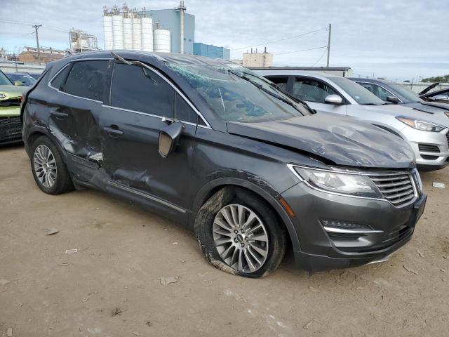 5LMCJ3D91HUL35933 - 2017 LINCOLN MKC RESERVE GRAY photo 4