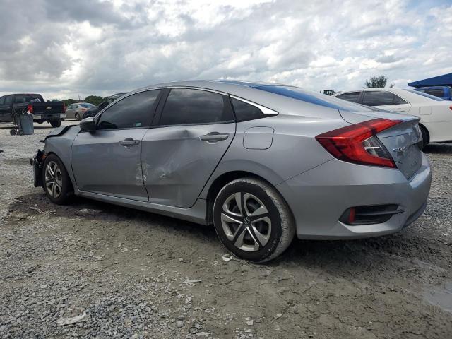 2HGFC2F54JH561509 - 2018 HONDA CIVIC LX 银色 照片 2