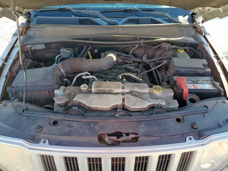 1J4PP2GK6BW515611 - 2011 JEEP LIBERTY SPORT 银色 照片 12