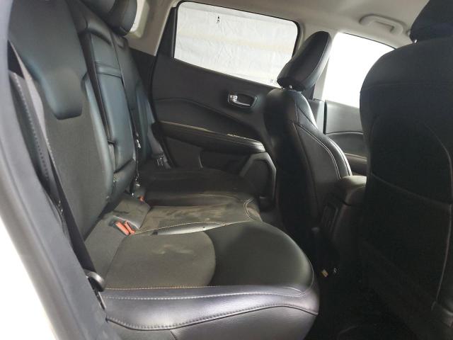 3C4NJDBB9KT597566 - 2019 JEEP COMPASS LATITUDE Weiß Foto 11