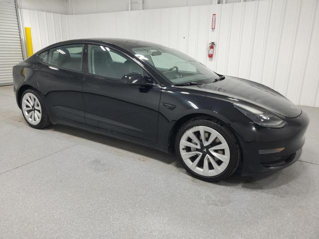 5YJ3E1EA4NF290371 - 2022 TESLA MODEL 3 BLACK photo 4