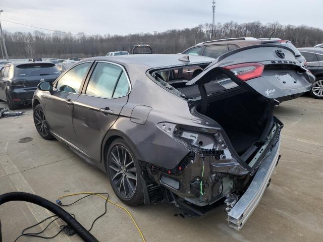 4T1S11AK6PU110061 - 2023 TOYOTA CAMRY SE NIGHT SHADE GRAY photo 2