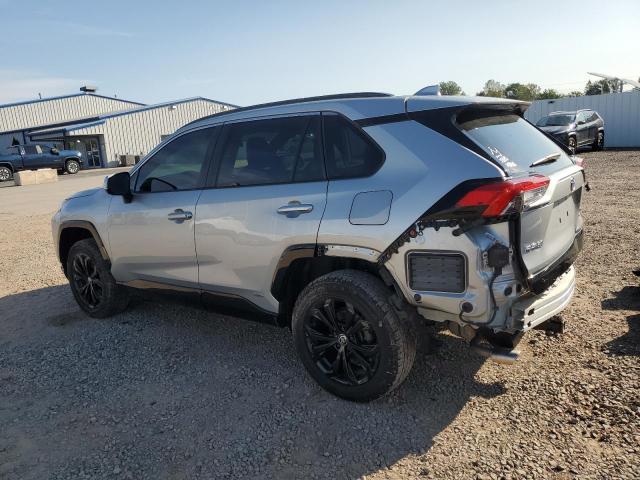 2T3T6RFV8NW030031 - 2022 TOYOTA RAV4 SE SILVER photo 2