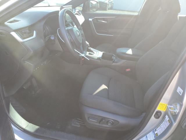 2T3T6RFV8NW030031 - 2022 TOYOTA RAV4 SE SILVER photo 7